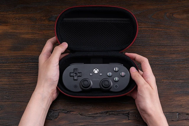 Alt view image 4 of 7 - 8Bitdo Classic Controller Travel Case for SN30 Pro, M30 Bluetooth Controllers (Medium)