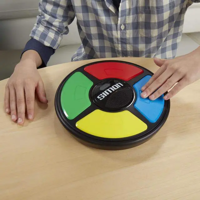 Alt view image 6 of 7 - Simon Electronic Memory Game