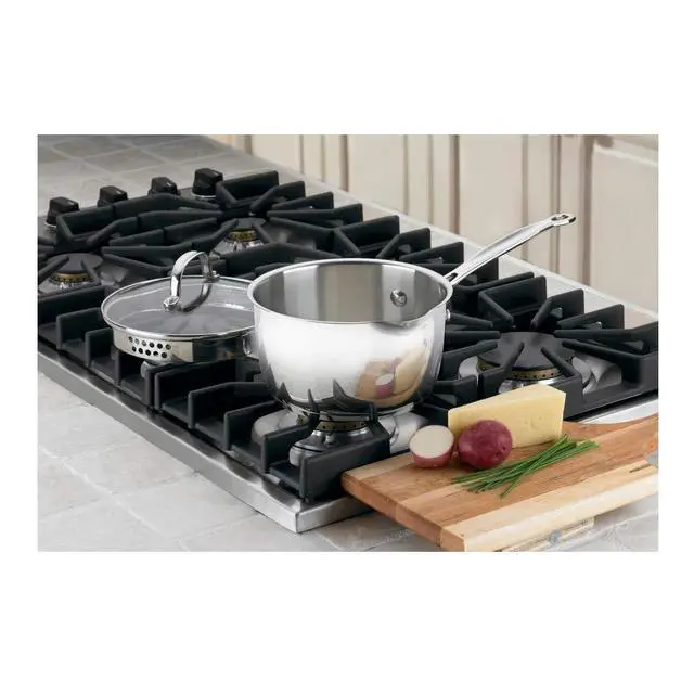 Alt view image 2 of 2 - 719-18P Chef's Classic Stainless 2-Quart Saucepan with Cover,Silver