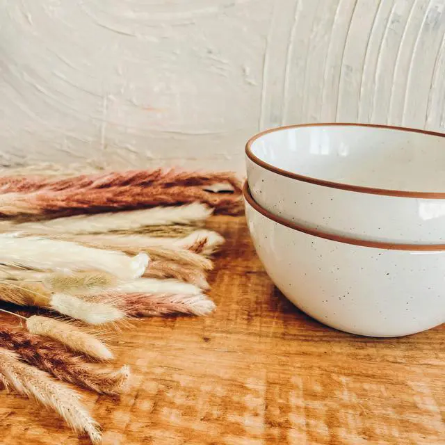 Alt view image 5 of 7 - Ceramic Bowls For Kitchen, 28oz - Bowl Set of 4 - For Cereal, Salad, Pasta, Soup, Dessert, Serving etc - Dishwasher, Microwave, and Oven Safe - For Breakfast, Lunch and Dinner - Vanilla White