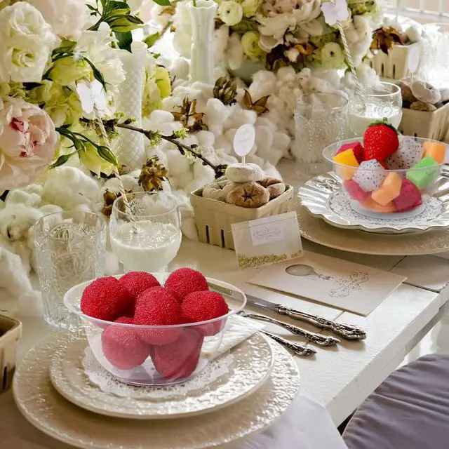 Alt view image 6 of 7 - 300 Packs 8.5 oz Clear Plastic Bowls Disposable Plastic Bowls for Parties Weddings Serving Container for Candy, Soup, Dessert, Salsa, Ice Cream, Popcorn, Chip