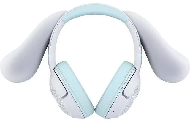 Alt view image 2 of 3 - Razer - Kraken Kitty V2 BT Wireless Bluetooth RGB Headset with Iconic Ears - Cinnamoroll Edition