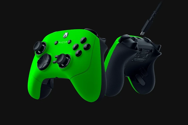 Alt view image 2 of 4 - Razer Wolverine V3 Pro Wireless Gaming Controller for Xbox and PC - Esports Green Edition