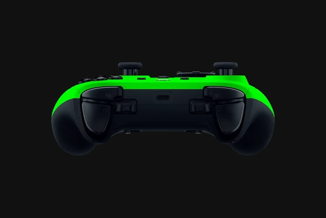 Alt view image 4 of 4 - Razer Wolverine V3 Pro Wireless Gaming Controller for Xbox and PC - Esports Green Edition