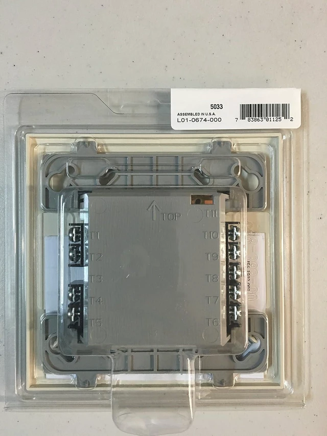 Alt view image 2 of 3 - Notifier FRM-1 - Control Relay Module