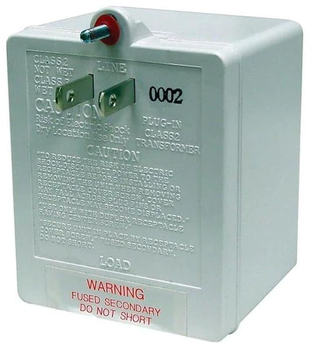 Alt view image 2 of 2 - Altronix Plug-in Transformer, 115V in, 24V Out, 20V (TP2420)