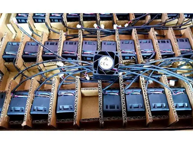 Alt view image 2 of 3 - for 40MM Delta 4028 FFB0412EN-00 12V 2.1A 4 Wires 1U Server Cooler 4CM Cooling Fan