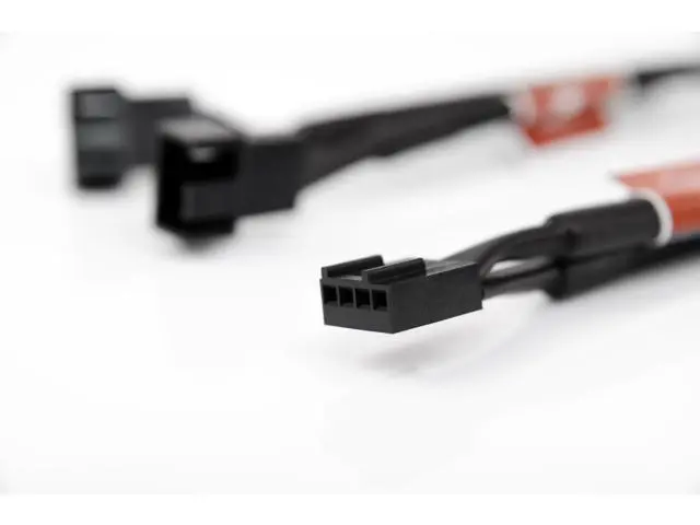 Alt view image 2 of 2 - Noctua NA-SYC1, 4 Pin Y-Cables for PC Fans (Black)