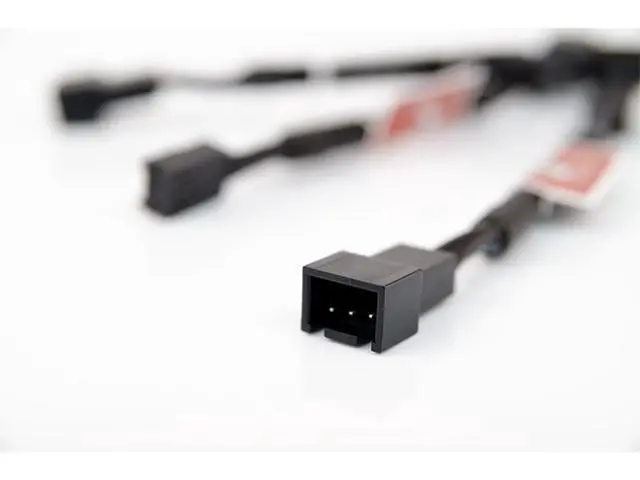 Alt view image 2 of 2 - Noctua NA-SRC10, 3 Pin Low-Noise Adaptor Cables for PC fans (Black)