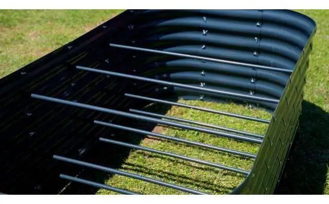 Main image of Quictent Galvanized Raised Garden Bed Kit Tall, 6x3x1.5 ft Oval Large Planting Box Strengthened by Crossbar, for Vegetables Outdoor, Beige