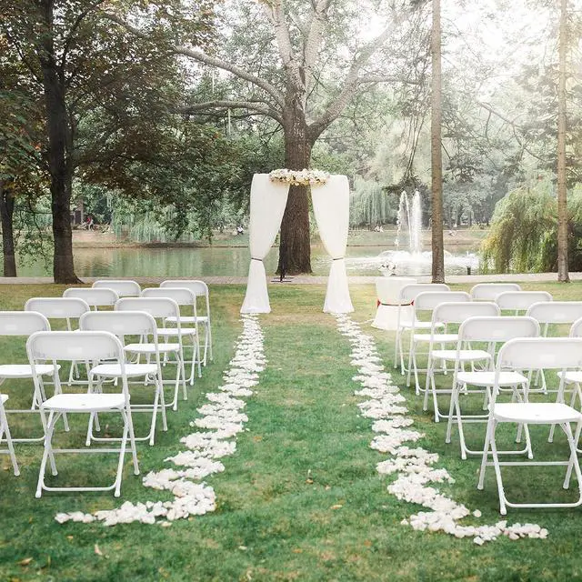 Alt view image 2 of 7 - White Plastic Folding Chairs, Set of 1, Heavy-Duty Commercial Seats with Steel Frame, 350 lb Capacity, for Indoor & Outdoor Events, Office, Wedding, Party & Dining (1, White, S)
