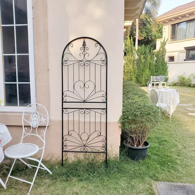 Alt view image 3 of 7 - Trellis for Vines and Climbing Plants Outdoor, 70.8" H x 24.5" W Iron Wire Lattices Grid Panels for Potted Climbing Tomato Rose Vegetable Flower Plant Trellises 1 Pack