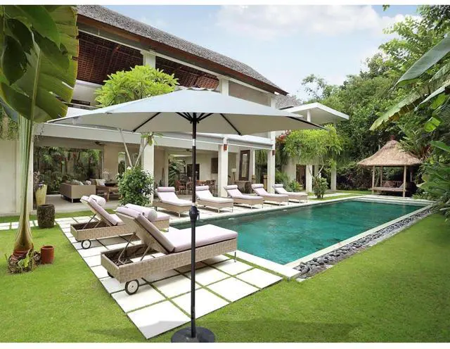 Main image of Durable Outdoor Umbrella with Push Button Tilt and Crank Lift for Patio and Garden, Sturdy Market Parasol with 6 Steel Ribs and Wind Vent for Backyard, Poolside and Beach
