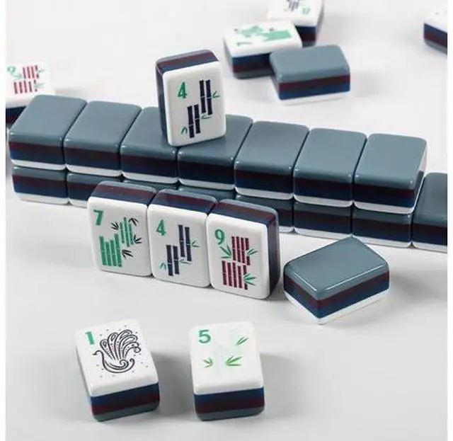 Alt view image 5 of 5 - Acrylic four-layer multi-color mahjong set - 160 pieces of American standard mahjong cards