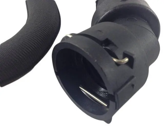 Alt view image 2 of 7 - Front Lower Radiator Coolant Water Hose
