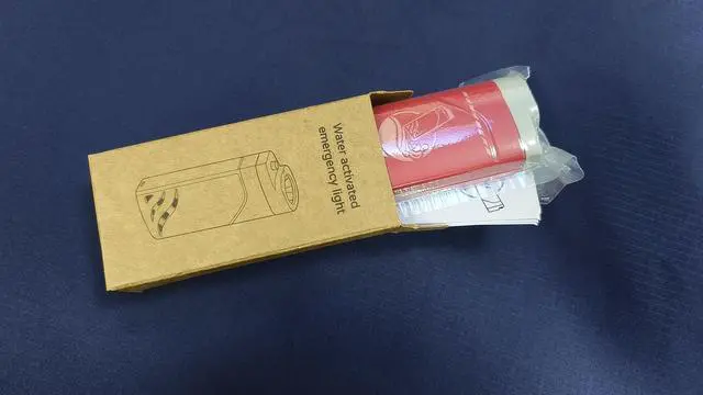Alt view image 5 of 6 - Water-activated Emergency Light