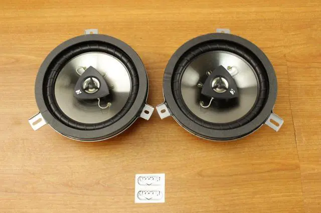 Main image of Chrysler Jeep Dodge 6.5inch Kicker Speaker Upgrade Set of 2 OEM