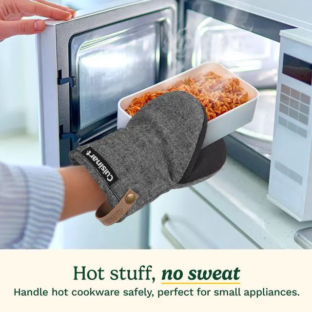Alt view image 2 of 7 - Cuisinart Heritage Mini Oven Mitts 5.5 x 7 Heat-Resistant Kitchen Mitts for Oven with Non-Slip Neoprene Palm, Cotton Filling, and Faux Leather Loop Durable Oven Mitt Set for Cooking & Baking