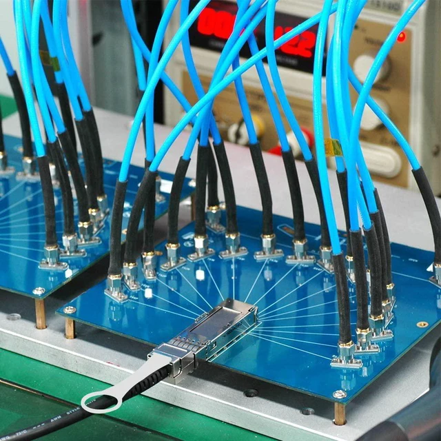 Alt view image 6 of 7 - 10Gtek 40G QSFP+ to 4xSFP+ Breakout DAC for Cisco QSFP-H40G-CU5M - 40GBASE-CR4 Passive Direct Attach Copper Twinax QSFP to SFP Cable for Cisco Devices, 3-Meter(10ft)