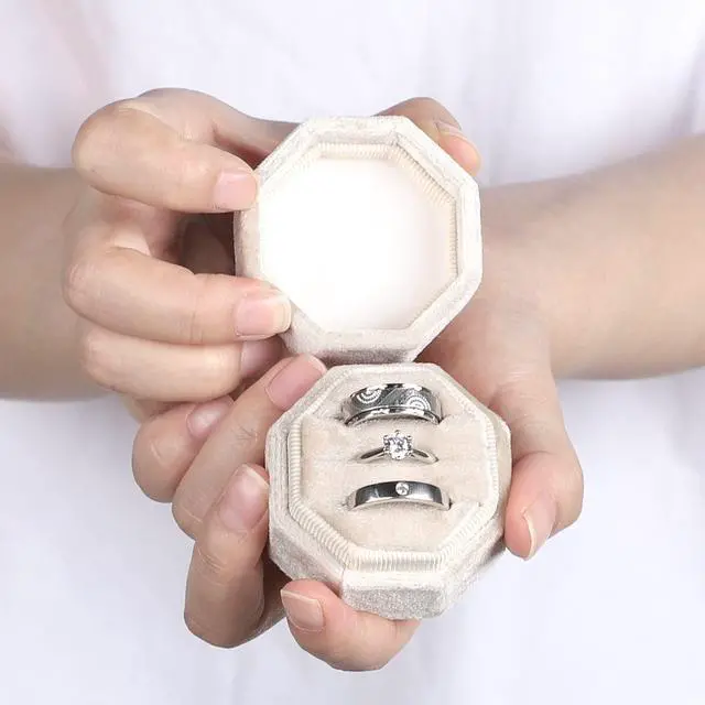 Alt view image 3 of 7 - Velvet Ring Box, 3 Slots Jewelry Ring Gift Box Vintage Ring Display Holder Case for Wedding Ceremony Proposal Engagement (Beige)