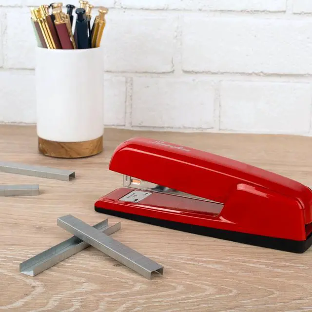Alt view image 6 of 7 - Swingline Staples, 2 Pack, S.F. 4, Premium for Desktop Staplers, 1/4" Length, 210/Strip, 5000/Box (35450)