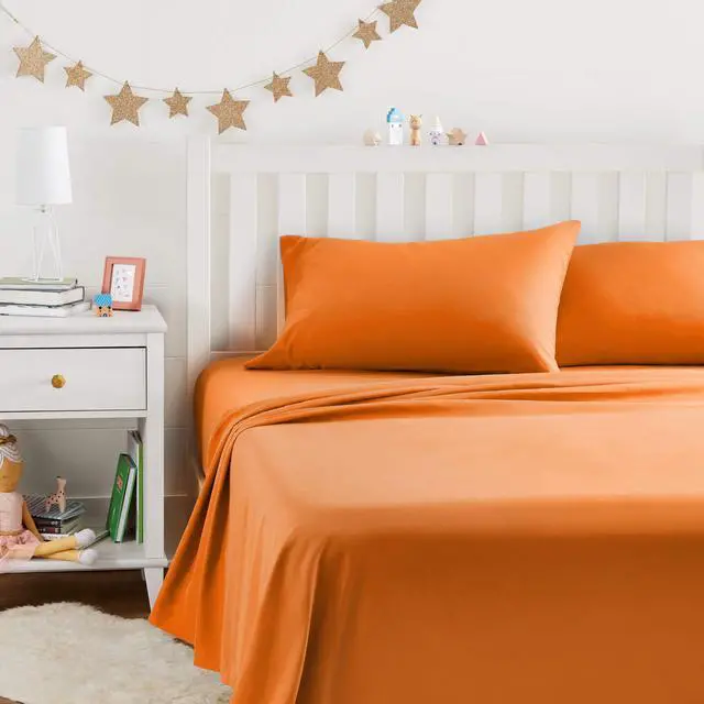 Main image of Amazon Basics Kid's Soft, Breathable, Easy-Wash Microfiber 4-Piece Sheet Set, Full, Bright Orange, Solid