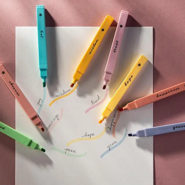 Alt view image 4 of 7 - DIVERSEBEE Bible Highlighters with Soft Chisel Tip, 8 Pack Assorted Colors Pens No Bleed, Quick Dry Set, Cute Aesthetic Markers, Bible Study Journaling Supplies and Accessories (Pastel)