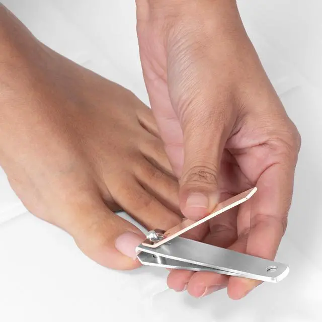 Alt view image 2 of 7 - Tweezerman Rose Gold Combo Clipper Set