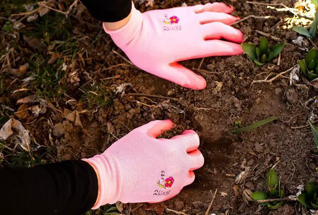 Alt view image 4 of 6 - 6 Pairs Women Gardening Gloves with Micro-Foam Coating - Garden Gloves Texture Grip - Working Gloves For Weeding, Digging, Raking and Pruning, Medium, Assorted color