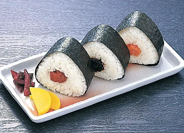 Alt view image 3 of 4 - 1761, Japanese Sushi Mold Rice Ball Maker, Triangle Shape, Non Stick, White Color, Made in Japan