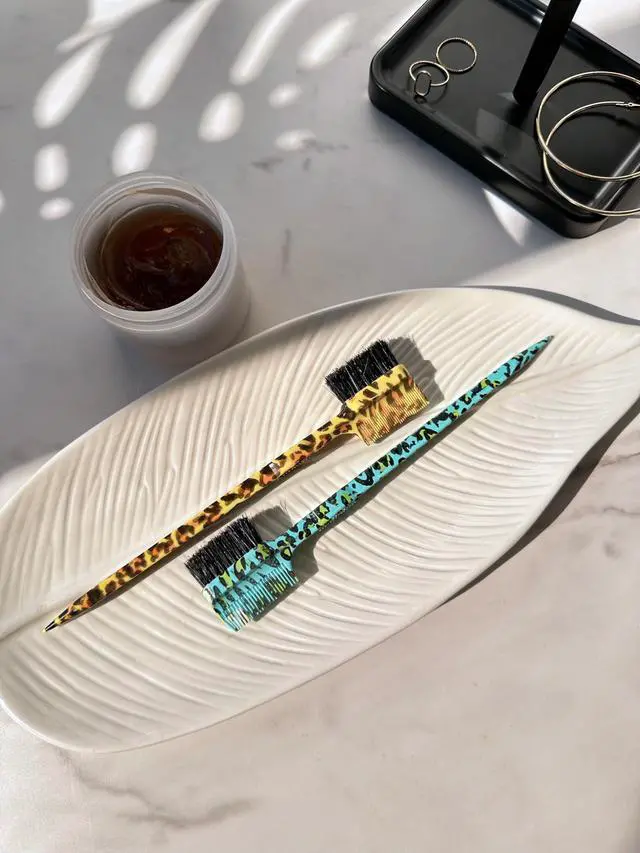 Alt view image 4 of 5 - Triple Edge Styler Brush