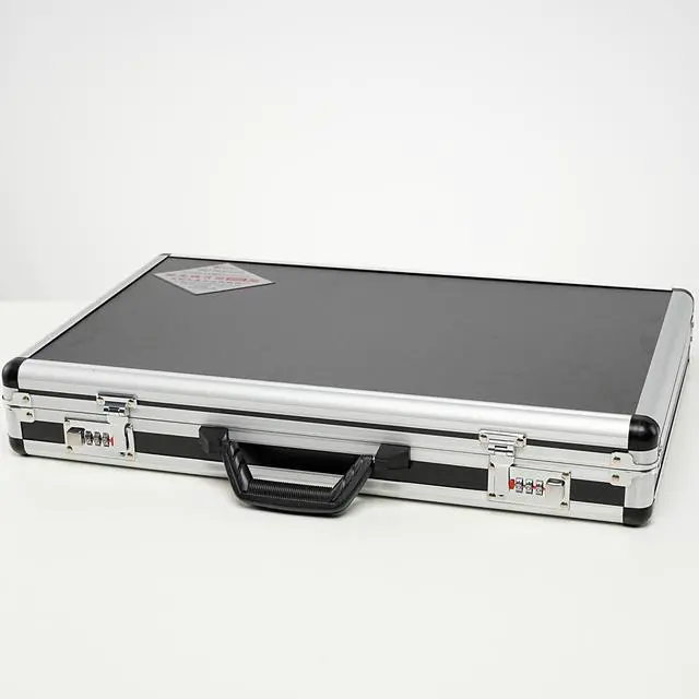 Main image of AMUREKE 266 Trial Lens Set Metal sides Aluminium case Adjustable eye test Optical trial lenses