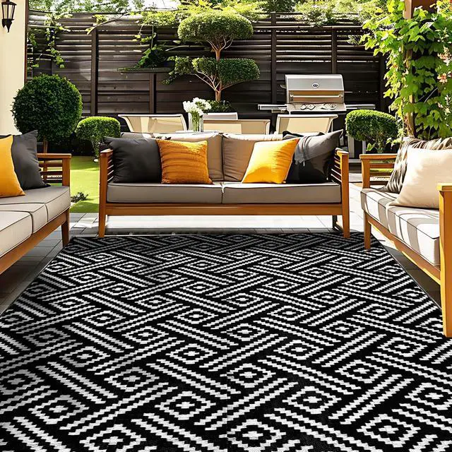 Main image of Outdoor Rug 5x7 Ft, Waterproof Outdoor Plastic Straw Rug for Patio, Reversible Out Door Carpet for Camping, Deck, Rv, 5 x 7 Area Carpet for Balcony, Porch, Backyard, Black and White