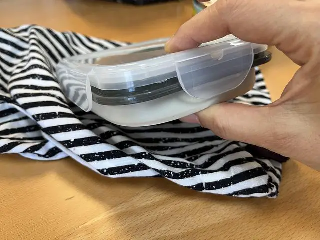 Alt view image 6 of 7 - - Reusable Foldable Take Out Lunch Bento Box Microwave & Dishwasher Safe BPA Free Non Toxic Non Stick - Beige