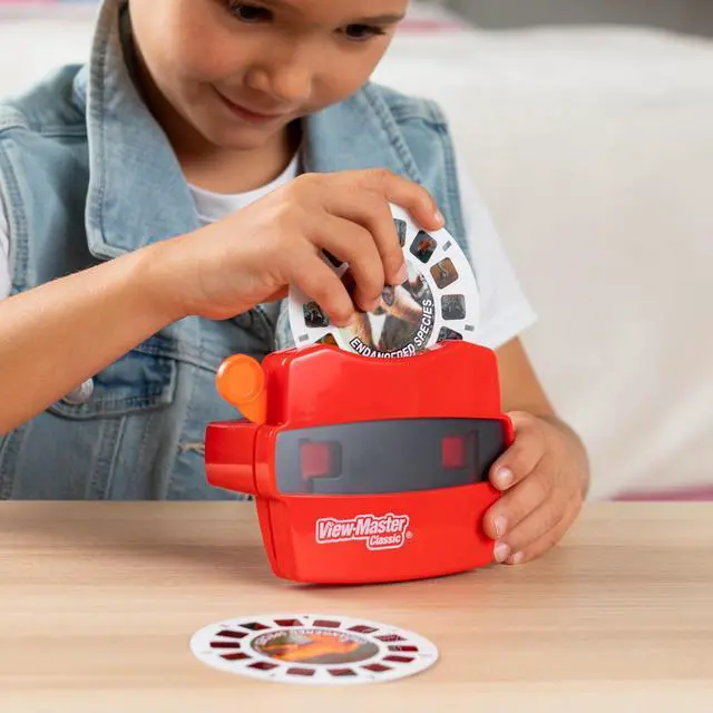 Alt view image 4 of 6 - Classic Metallic Viewfinder with 2 Reels - Retro STEM Learning Toy for Kids & Adults, Nature Education for Ages 3+