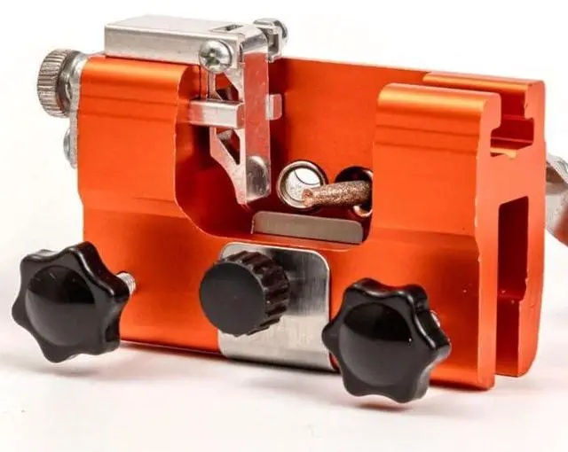 Main image of Hand Crank Chain Saw Sharpener Tool, Chain Saw Sharpener Tool, Portable Hand Crank Chainsaw Chain Sharpener Set, Portable Household Hardware Tool, for Chain Sharpening