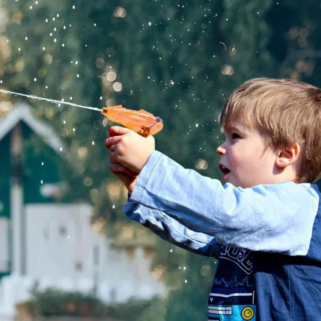 Alt view image 6 of 7 - 12 Packs Water Gun for Kids Squirt Toys Outdoor Beach Swimming Pool Game Summer Party Favor