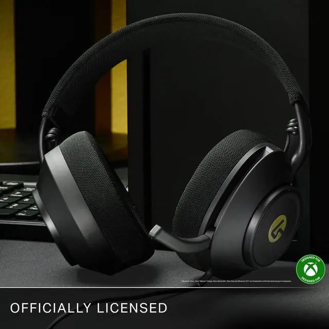 Alt view image 6 of 7 - Wired Gaming Headset for Xbox Series X|S - Black, Officially Licensed, Designed for Comfort, Quick-Access Audio Controls, Premium Audio, flip-to-Mute Boom mic