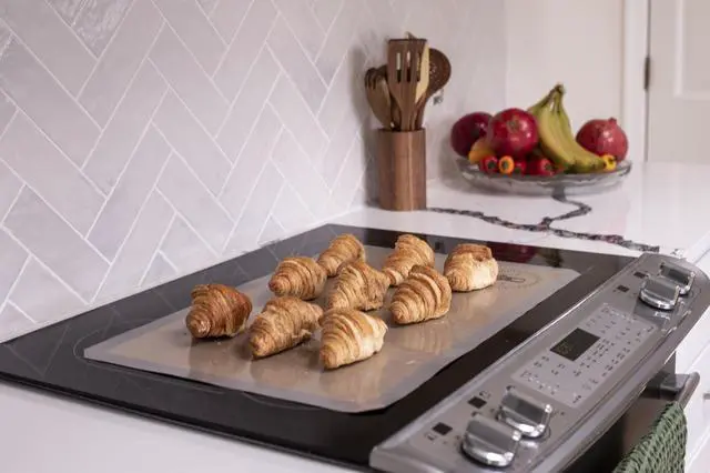 Alt view image 7 of 7 - Silicone Baking Mats for 3/4 Size Cookie Sheets for Baking - 3 Pack - Non-Stick, Food Safe Oven Safe Liners for baking sheets - Easy Clean, Mess-Free Baking Sheet Liners, 13.5 x 19.5 Inches