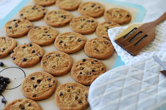 Alt view image 7 of 7 - Silicone Baking Mats For Cookies, Full Size Baking Sheet Liners, Pack Of 2, 16 X 24 Inch (40 x 60 cm), Non-Stick, Baking Mats Silicone, Perfect For Baking Macarons Cookies And Cakes