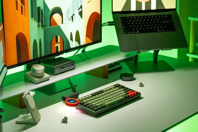 Alt view image 13 of 14 - Battleye 74.5 RT HE Magnetic Wired Gaming Keyboard with Mechanical Feel Full Metal Aluminum with Touch Screen and Rapid 4-Mode Switching RGB Lighting & Gaming Accessories - Jungle Eye
