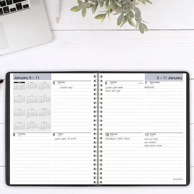 Alt view image 2 of 7 - 2026 Planner, Weekly, 7" x 8-3/4", Medium, Block-Style, DayMinder, Black (G5350026)