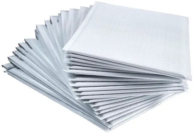 Main image of #4 White Padded Bubble Lined Poly Mailer Bag for Shipping and Packing, Tear-proof, Water-resistant and Lightweight Envelopes, 9.5 x 13.5 inches, Postal Self-Seal Adhesive Opaque Bags. (100)