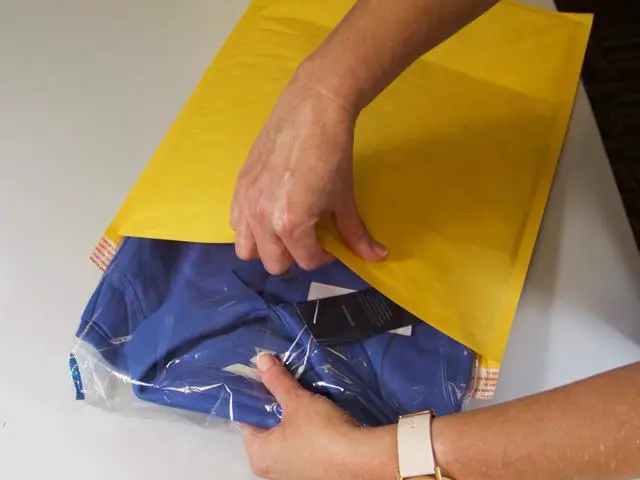 Alt view image 2 of 2 - IPG Eco-lite #7 ELSS7 Golden Kraft Self Seal Bubble Mailer, 14.25" x 20" (Case of 50)