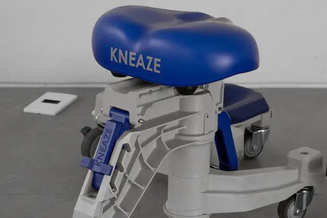 Alt view image 6 of 7 - Rolling Knee Pads - Compact Design, Ergonomic Comfort, Versatile Storage, Durable Construction