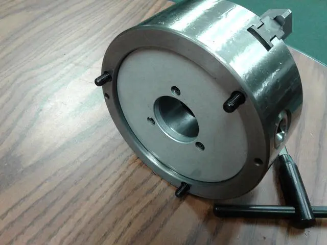 Alt view image 3 of 4 - CME 6" 4-Jaw Self-Centering (Scroll) Lathe Chuck, Front Mount, Two-Piece Reversible Jaws