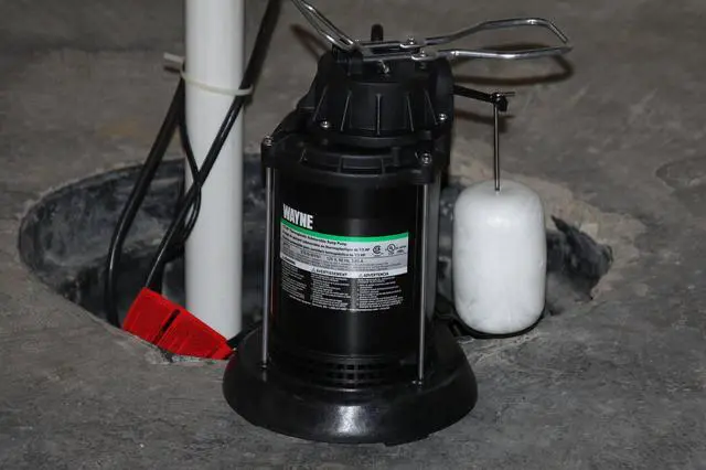 Alt view image 3 of 6 - SPF50-1/2 HP Epoxy Coated Steel and Thermoplastic Submersible Sump Pump - Up to 4,300 Gallons Per Hour - Long Lasting and Durable Construction