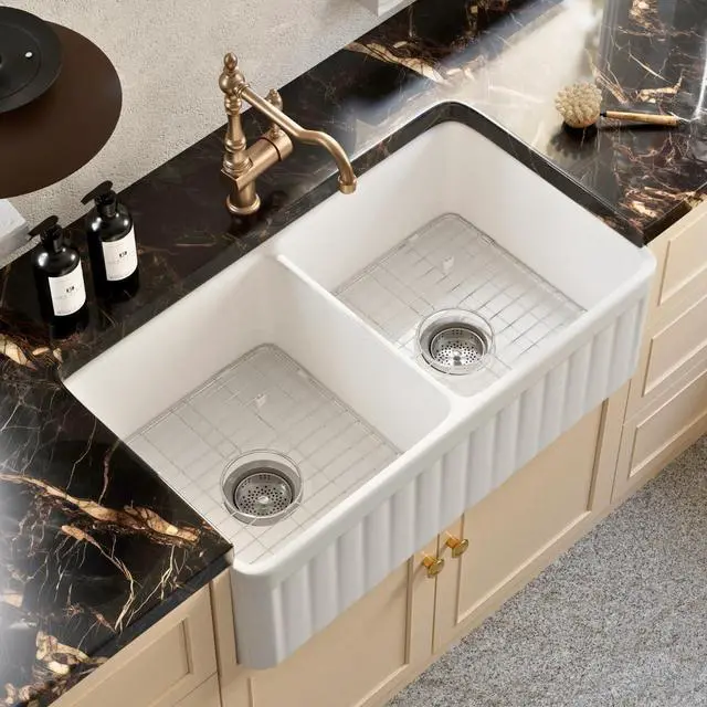 Main image of 33 Inch Double Bowl Farmhouse Sink White, 50/50 Split Farm Kitchen Sinks, 33"W×18"D Apron Front Farmhouse Sink With Custom Accessories