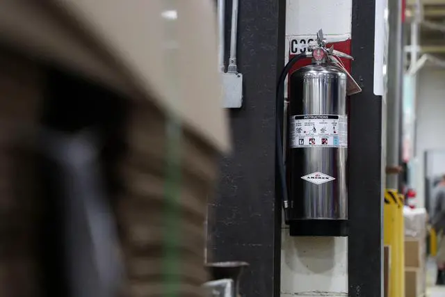 Alt view image 2 of 6 - B240 Stored Pressure Water Fire Extinguisher, 2.5 Gallon for Class A Fires