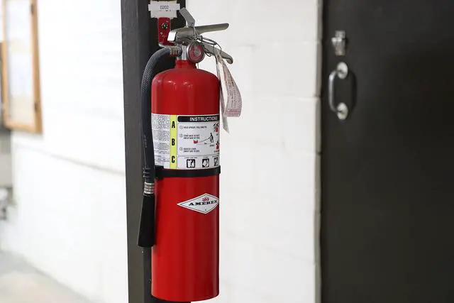 Alt view image 3 of 6 - B456 ABC Dry Chemical Fire Extinguisher with Aluminum Valve, 10 lb. with Bracket